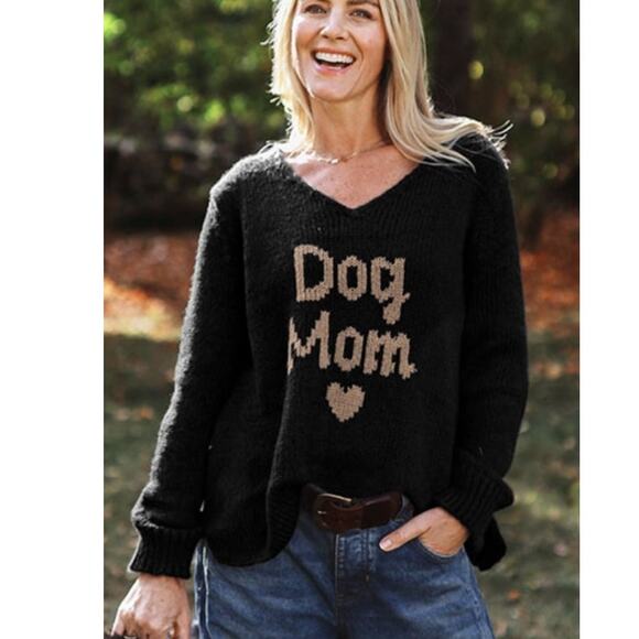 Wooden Ships Sz M/L Dog Mom Sweater Black Cozy Graphic Dog Lover Slouchy NWT - Picture 1 of 12